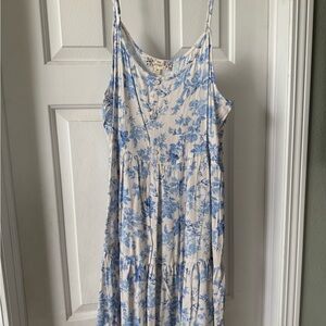 Kohl's Cream and Blue Floral Dress